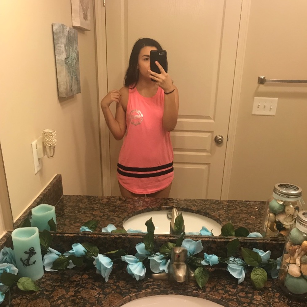 Pink tank top